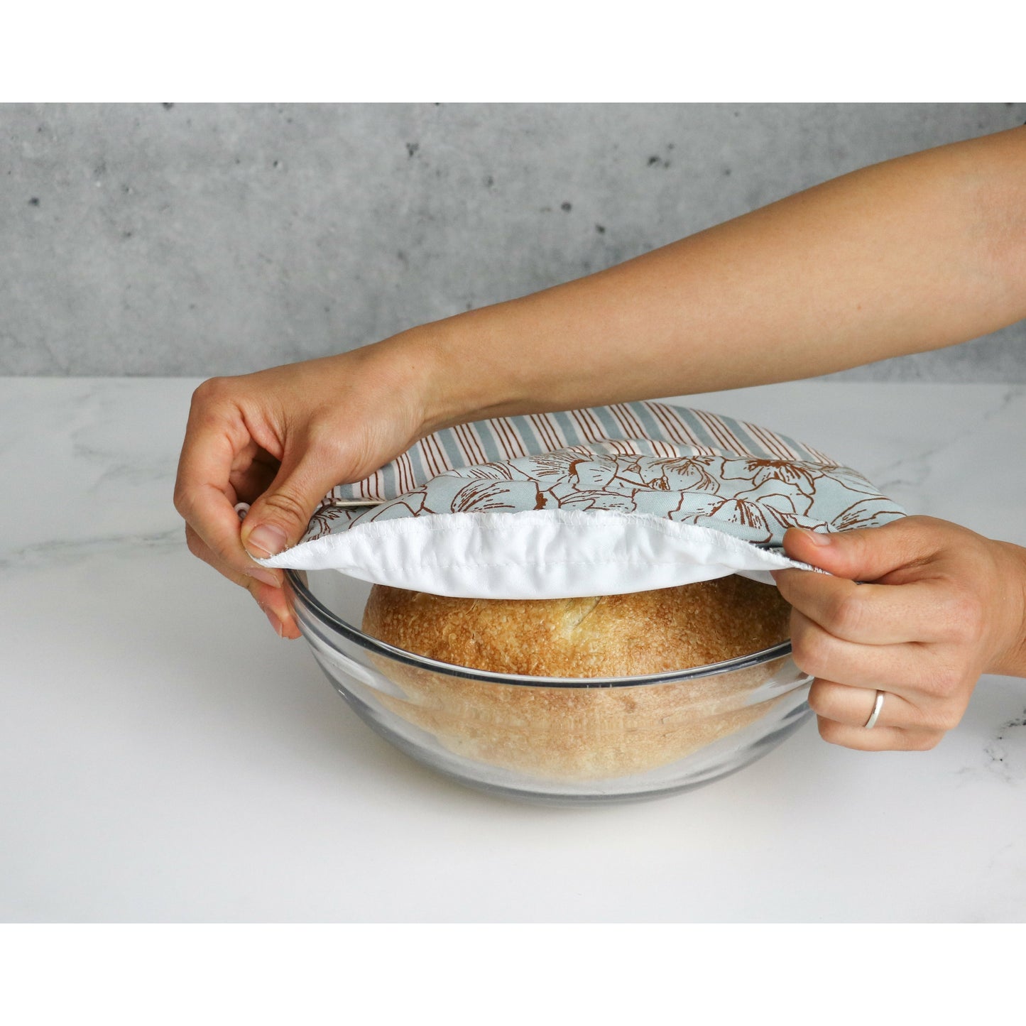 Elastic bowl covers, food container covers, stretch to fit food covers, saran wrap replacement