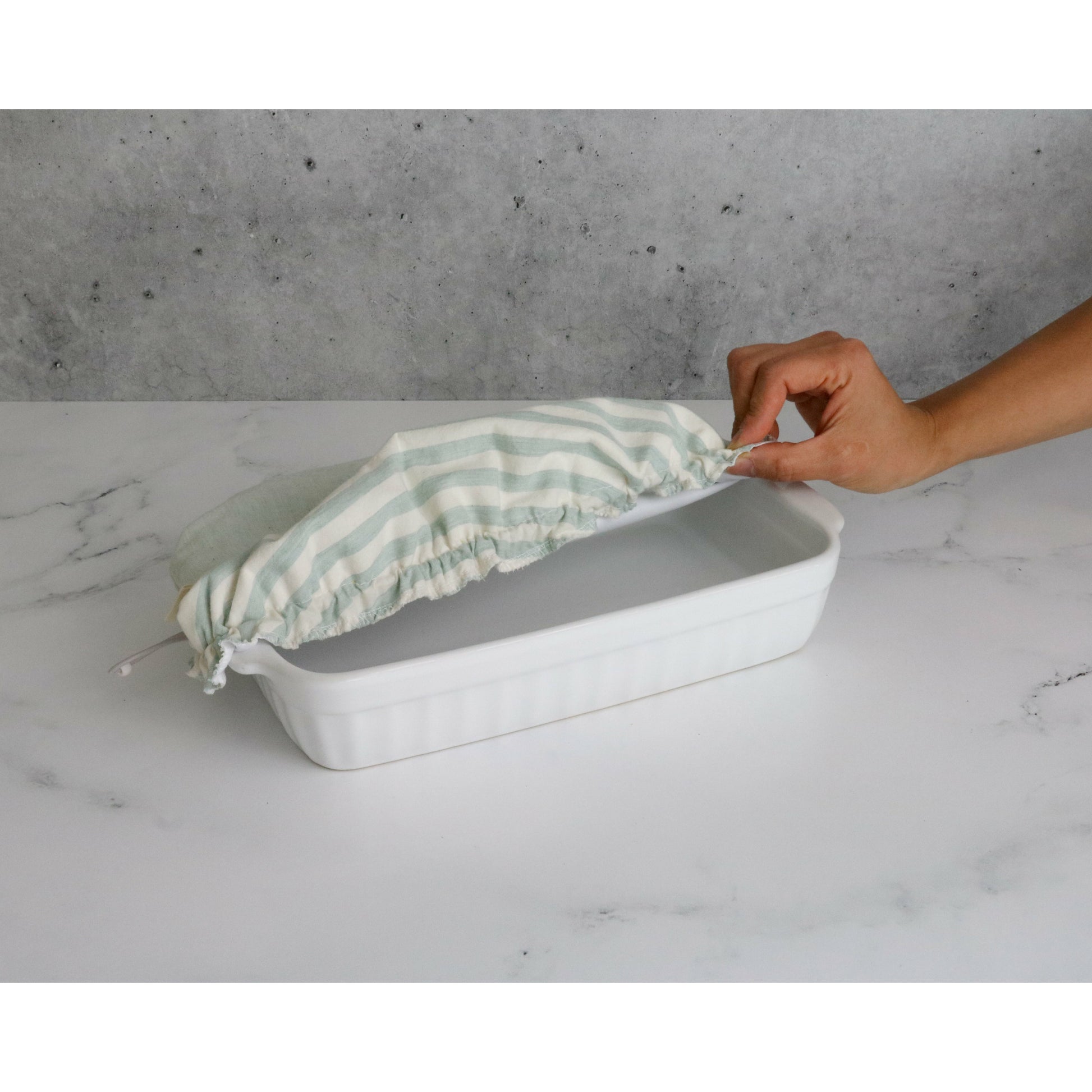 Elastic bowl covers, food container covers, stretch to fit food covers, saran wrap replacement